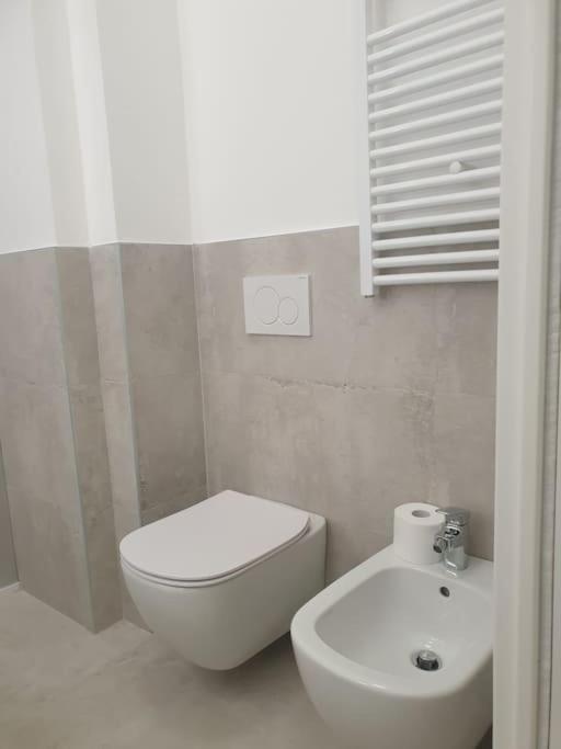 Dimora Di Privacy Fronte Parco E Ospedale Di Monza Apartment Lissone Exterior photo