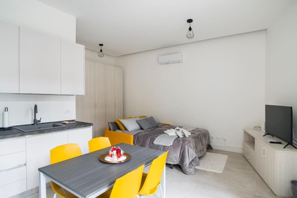 Dimora Di Privacy Fronte Parco E Ospedale Di Monza Apartment Lissone Exterior photo